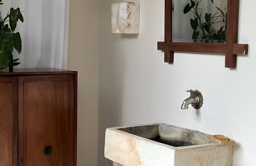 San Mateo House | Stylish suite in the heart of La Ecovilla - 1 hour from Airport