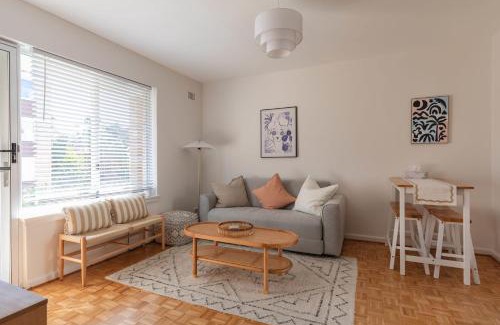 North Bondi Apartment | Stylish Sun Drenched North Bondi Beach Oasis