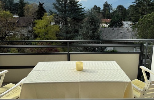 Merano Apartment | stylish, sunny, and quiet penthouse with a dream view - relax and enjoy