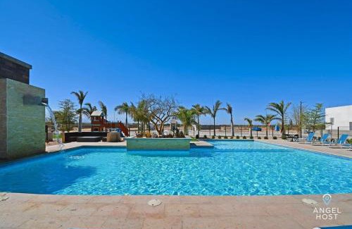 La Paz House | Stylish Townhome with Pool, Patio, and Secure Parking