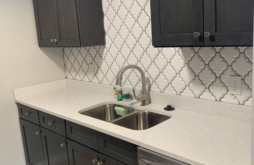 Riverdale House | Stylish Townhouse near Downtown Atlanta/Airport