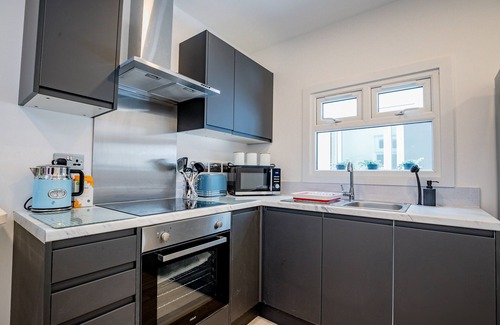 Caterham Apartment | Stylish two bed flat in Caterham