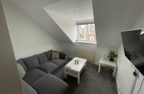 Headingley Apartment | Stylish Two Bedroom Apartment in Leeds