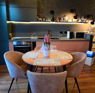 Tirana Villa | Stylish two bedroom house with private pool
