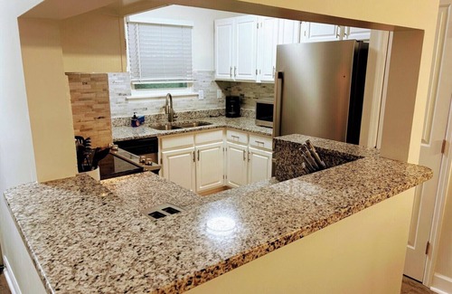 Columbia Condo | Stylish Updated Retreat Overlooking the Saluda River