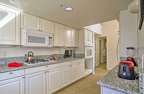 Cathedral City Resort | Stylish upstairs villa overlooking the pool