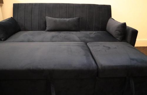 Olton Apartment | Stylish Urban Escape Near Nec Airport Hs2
