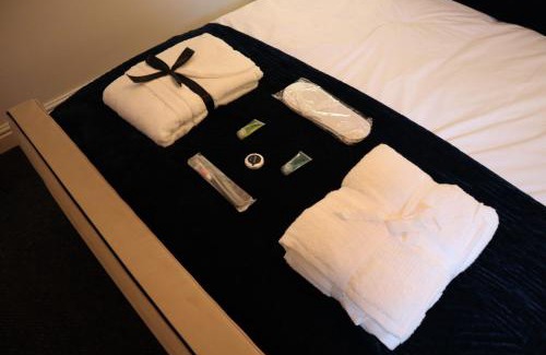 Olton Apartment | Stylish Urban Escape Near Nec Airport Hs2