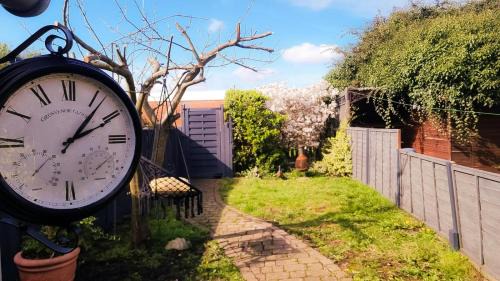 Colchester House | Stylish Victorian house, close to City Centre