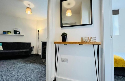 Liverpool Apartment | Stylish Villa Residence