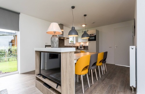 Roggel Villa | Stylish Villa with fireplace in Limburg