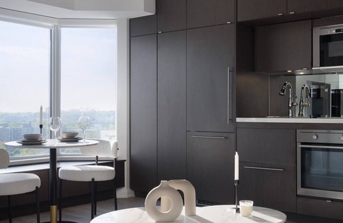 Midtown Toronto Apartment | Stylish Yorkville Gem | Prime Location, Comfort & Modern Amenities