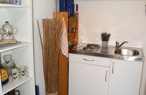 Offheim Apartment | Stylishly furnished studio apartment near Limburg
