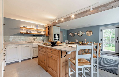 Broadwell Cottage | Stylishly presented dog friendly Cotswold barn conversion - Rectory Barn