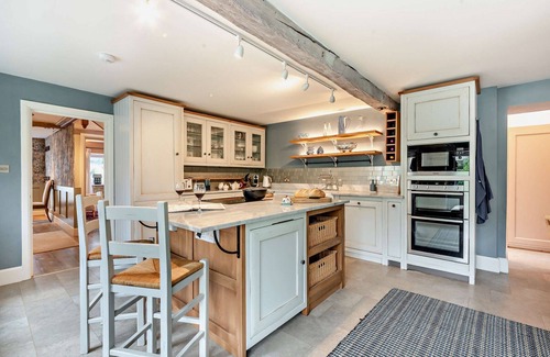 Broadwell Cottage | Stylishly presented dog friendly Cotswold barn conversion - Rectory Barn
