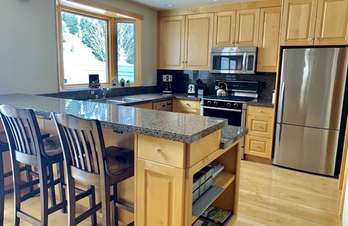 Sun Valley House | Stylishly updated Sun Valley home close to everything with private hot tub.