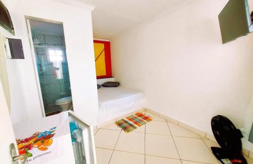 Braga Apartment | Suíte Casal com Ar TV e Frigobar