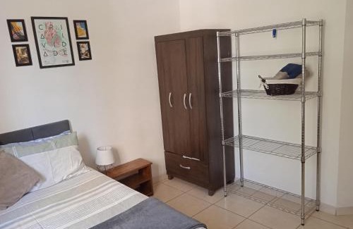 Ipiranga House | Suíte com banheiro super espaçosa
