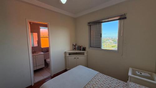 Sorocaba House | Suíte com espaço compartilhado ao lado do shopping, BOS, Centro