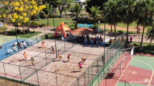 Capitolio House | Suíte com Vista para o Lago em Capitólio, acesso a piscina adulto e infantil, quadra de beach tênis e playgroud