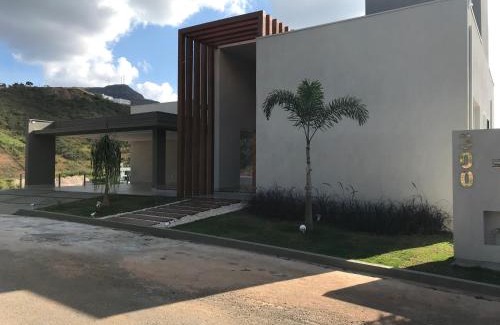 Capitolio House | Suítes de Luxo Paraíso de Minas Escarpas