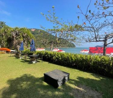 Barra do Sahy House | Suítes Pé na Areia