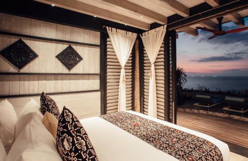 Uluwatu Resort | Suarga Padang Padang