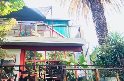 Greater Johannesburg Metropolitan Area House | (Sub)urban retreat
