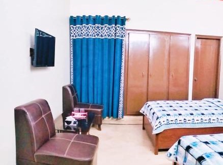 Gulshan-e-Iqbal Bed & Breakfast | SUBHAN PALACE Near Millennium Mall karachi