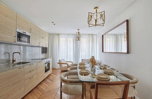 Saint-Vincent-de-Paul Apartment | Sublime Air-conditioned Apartment Center of Paris
