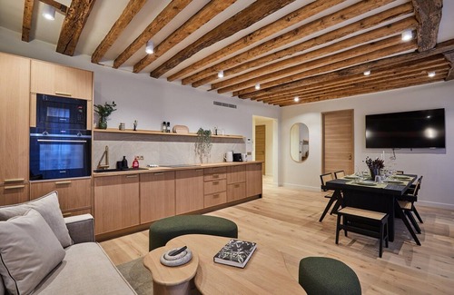 8th Arrondissement Apartment | Sublime Apartment Rue Royale/madeleine