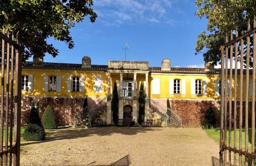 Izon Other | Sublime Chateau with swimming pool, near Bordeaux