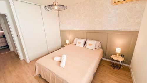 Sainte-Clotilde Apartment | Sublime Duplex - 2 Chambres - Terrasse Privée - Emplacement Idéal