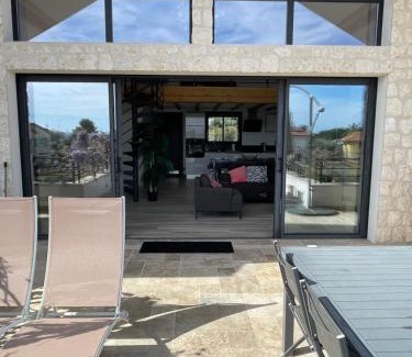 Cros-de-Cagnes Apartment | Sublime haut de villa aperçu mer/hippodrome/