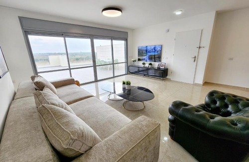 Ashkelon Apartment | Sublime