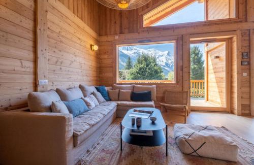 Les Praz-de-Chamonix Ski Chalet | Sublime Semi Detached Chalet Facing The Mont Blanc