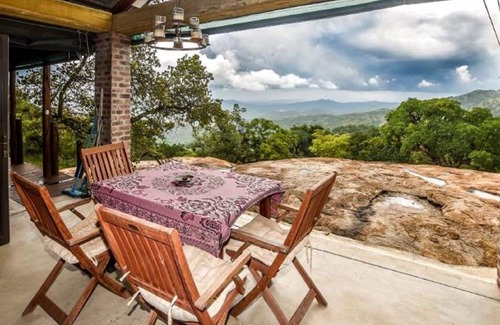 Nelspruit House | Substantial Home in a Private Game Conservancy