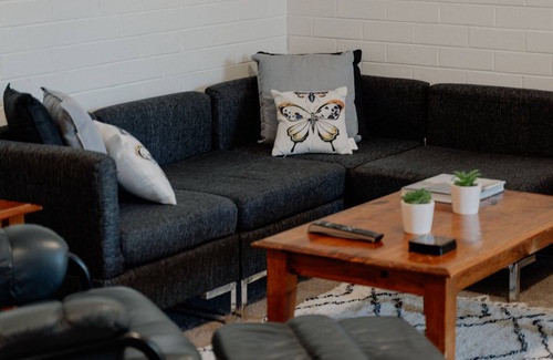 Belconnen House | Suburban 2-Bed Townhouse Short Distance From Shops