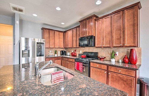 Church Street House | Suburban Atlanta Vacation Home ~ 3 Mi to Airport!