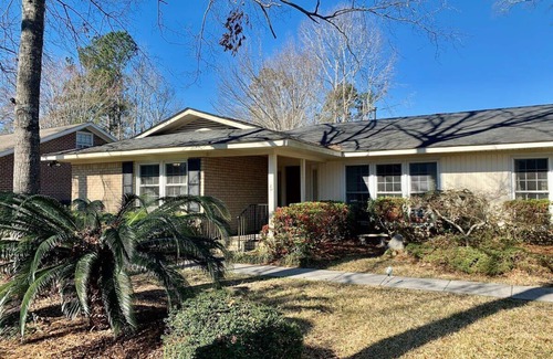 Hanahan House | Suburban Ranch Home Perfect For Family Vacation