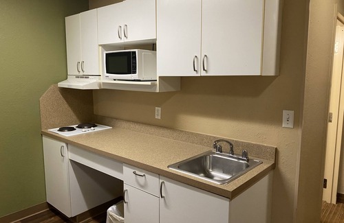 Auburn Hills Hotel | Suburban Studios Auburn Hills - Detroit