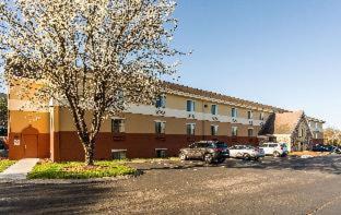 Brentwood Hotel | Suburban Studios Brentwood - Nashville