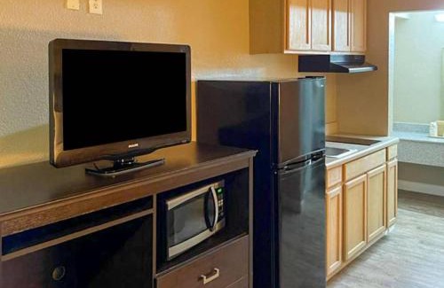 St. Andrews Hotel | Suburban Studios Columbia - Harbison