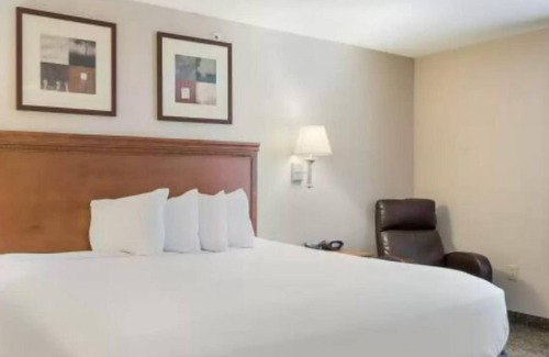 Fort Smith Hotel | Suburban Studios Fort Smith