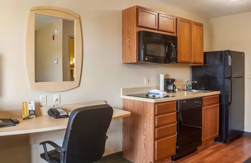 Triadelphia Hotel | Suburban Studios Triadelphia - Wheeling at The Highlands