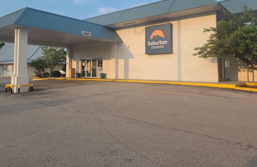 Cookeville Hotel | Suburban Studios
