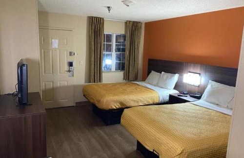 Williamsburg Square Hotel | Suburban Studios Winston-Salem near Hanes Mall