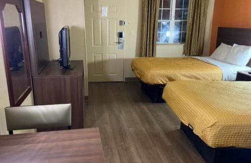 Williamsburg Square Hotel | Suburban Studios Winston-Salem near Hanes Mall