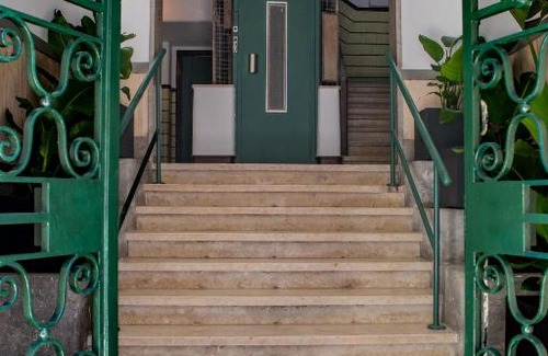 Sao Joao de Deus House | Succeed Campo Pequeno Suites