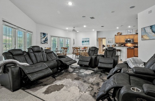 Dunnellon House | Succulent Paradise w/Pool at Rainbow River; 20% off 7 Days; 35% off 28 Days